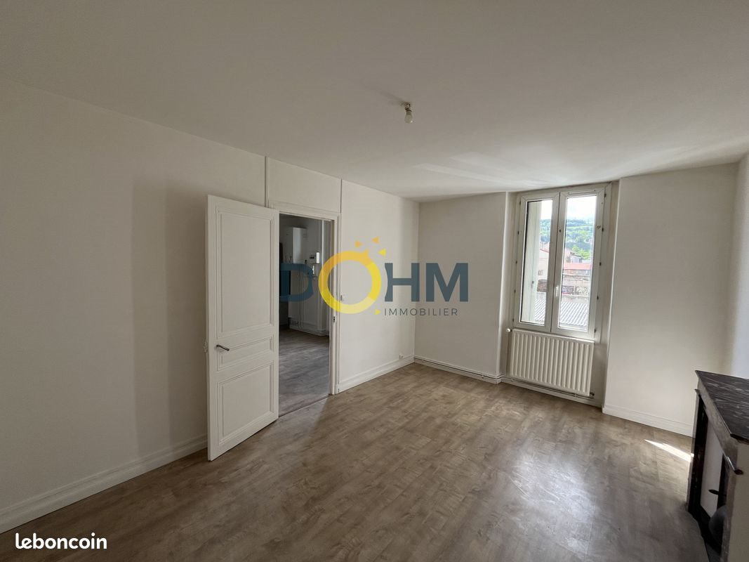 Appartement à louer, 38m², Le Chambon-Feugerolles