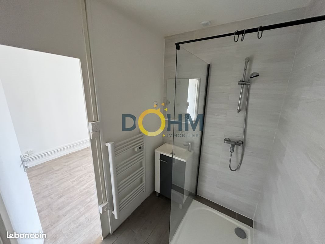 Appartement à louer, 38m², Le Chambon-Feugerolles