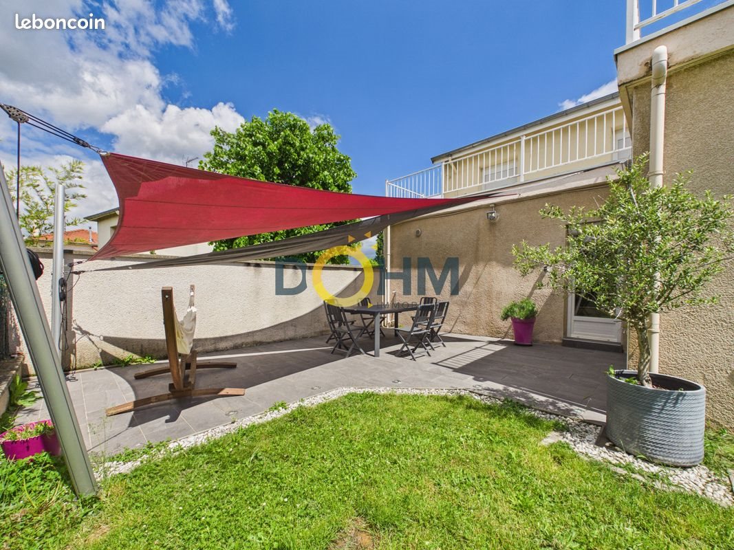 Maison à vendre, 154m², Saint-Genest-Lerpt
