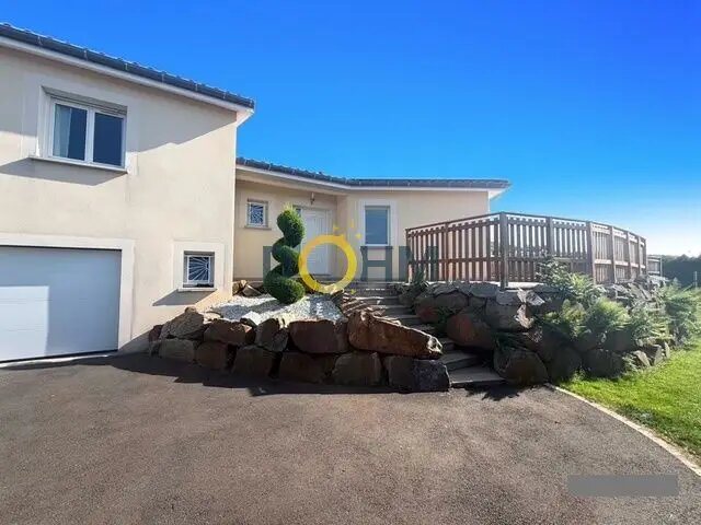 Maison à vendre, 174m², Le Chambon-Feugerolles