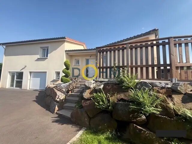 Maison à vendre, 174m², Le Chambon-Feugerolles