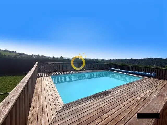 Maison à vendre, 174m², Le Chambon-Feugerolles