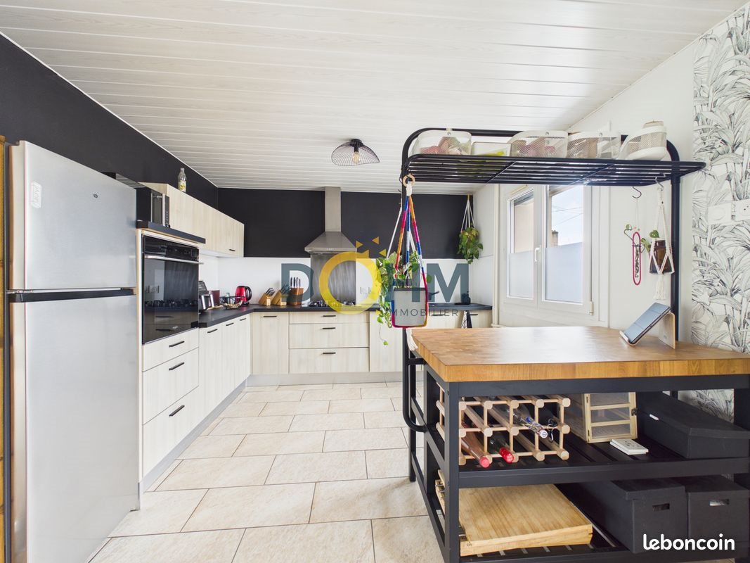 Maison à vendre, 83m², Le Chambon-Feugerolles