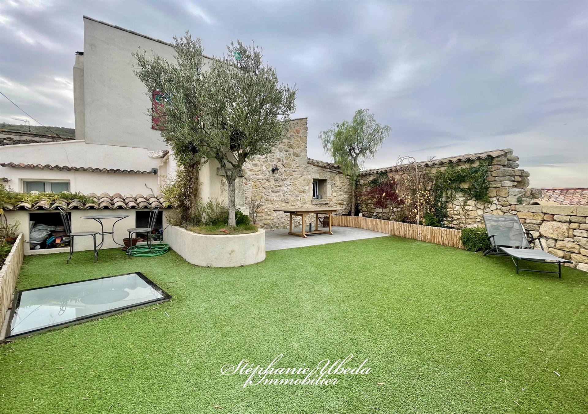 Maison à vendre, 235m², Alleins