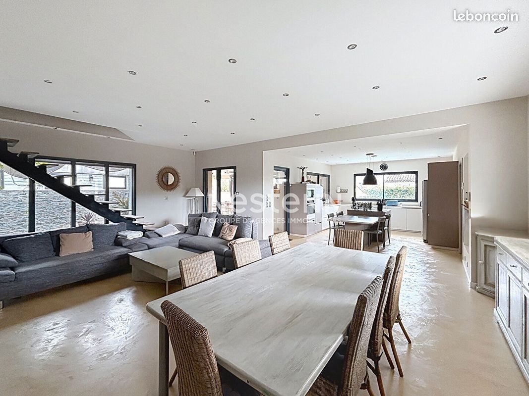 Maison à vendre, 187m², La Motte-d'Aigues