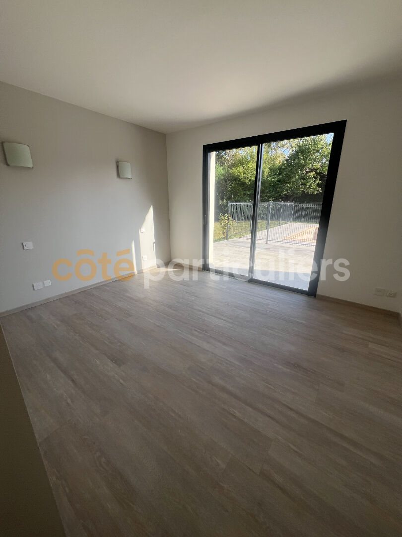 Maison à louer, 6m², Odos