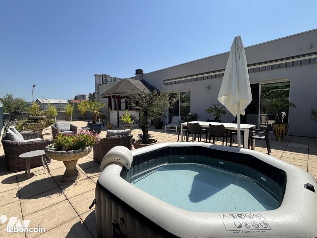 Appartement à vendre, 338m², Saint-Martin-d'Hères