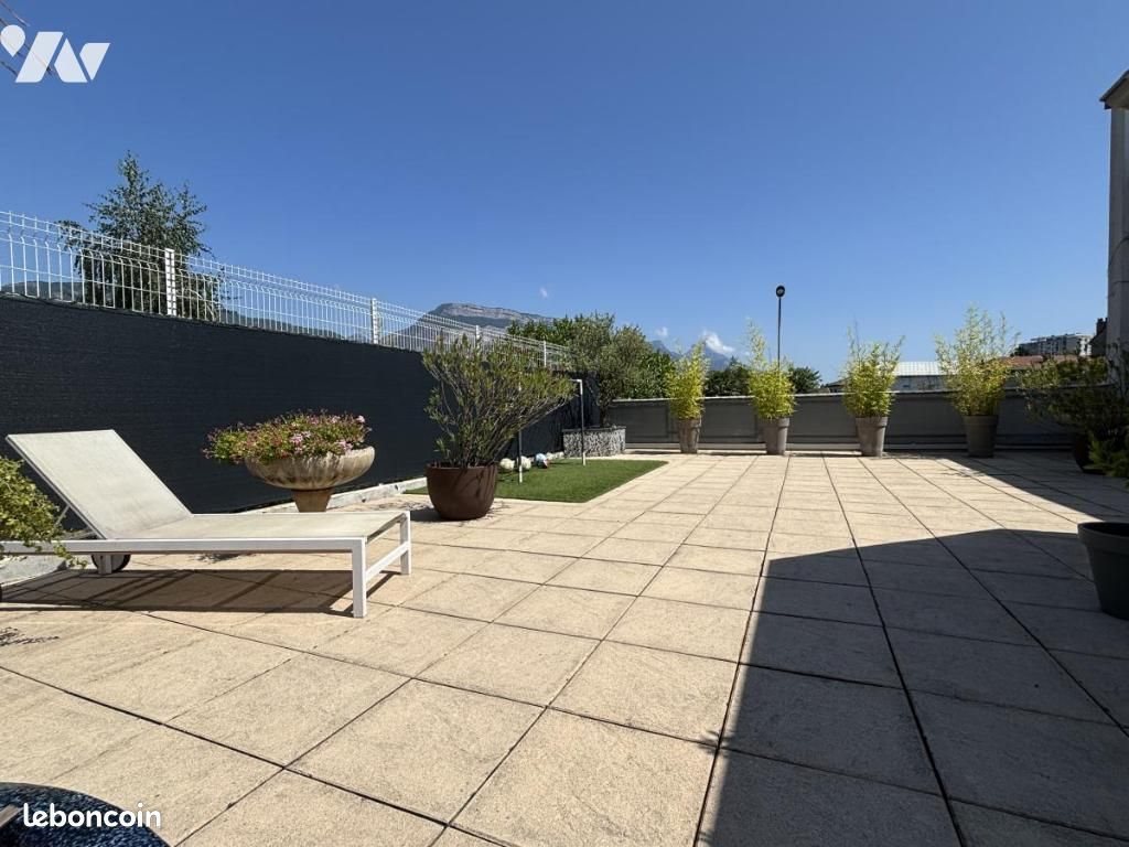 Appartement à vendre, 338m², Saint-Martin-d'Hères