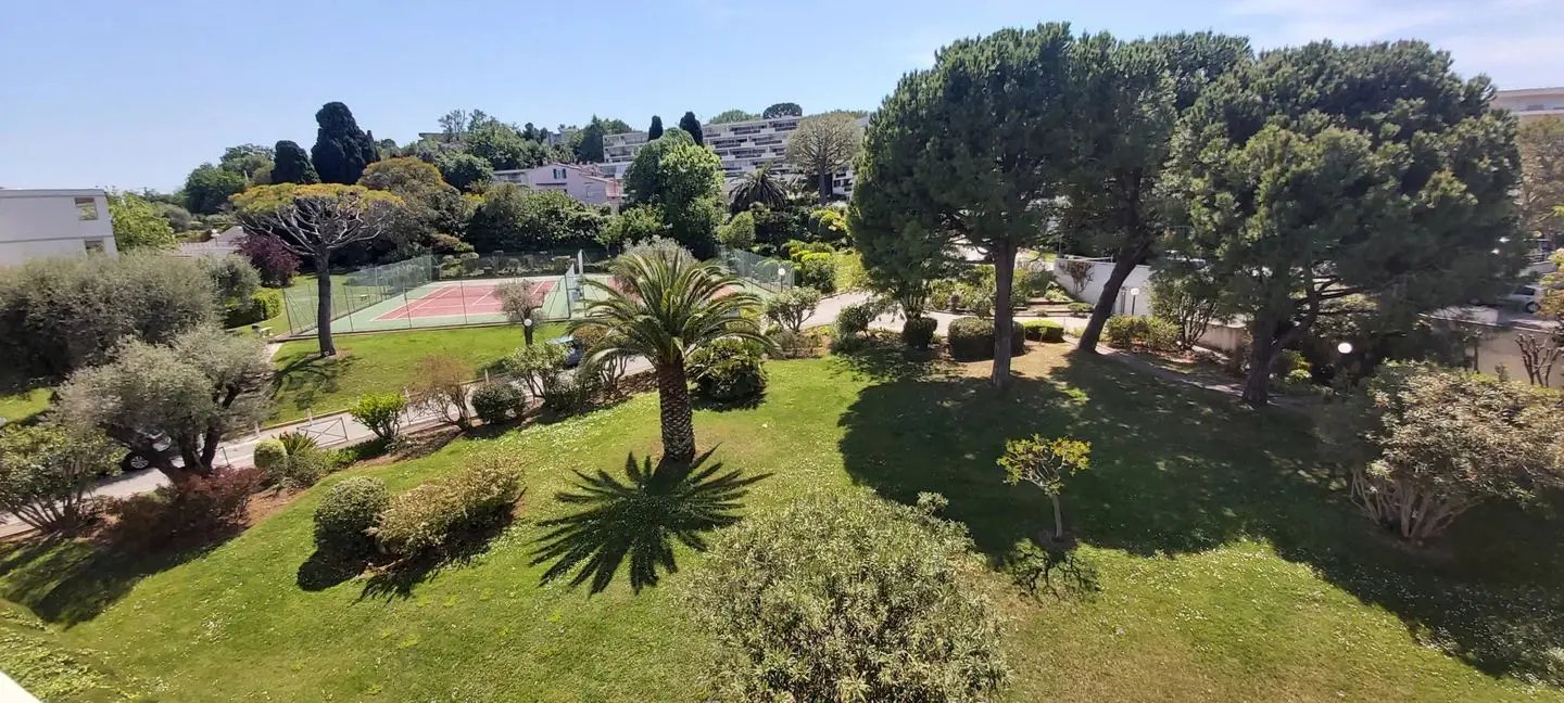 Appartement à louer, 19m², Antibes