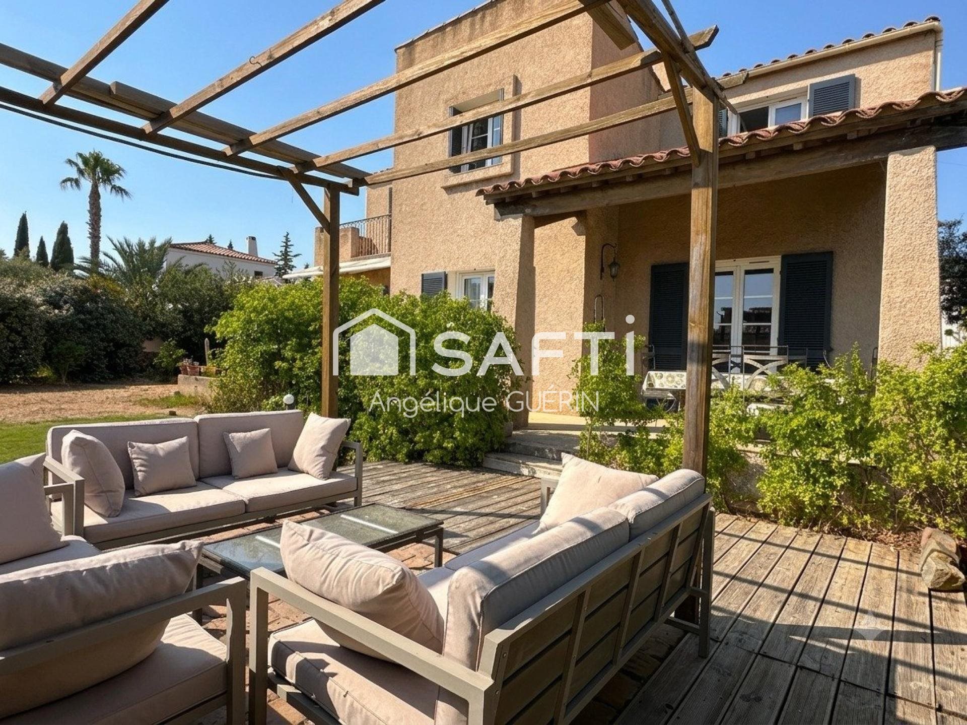 Maison à vendre, 150m², Hyères