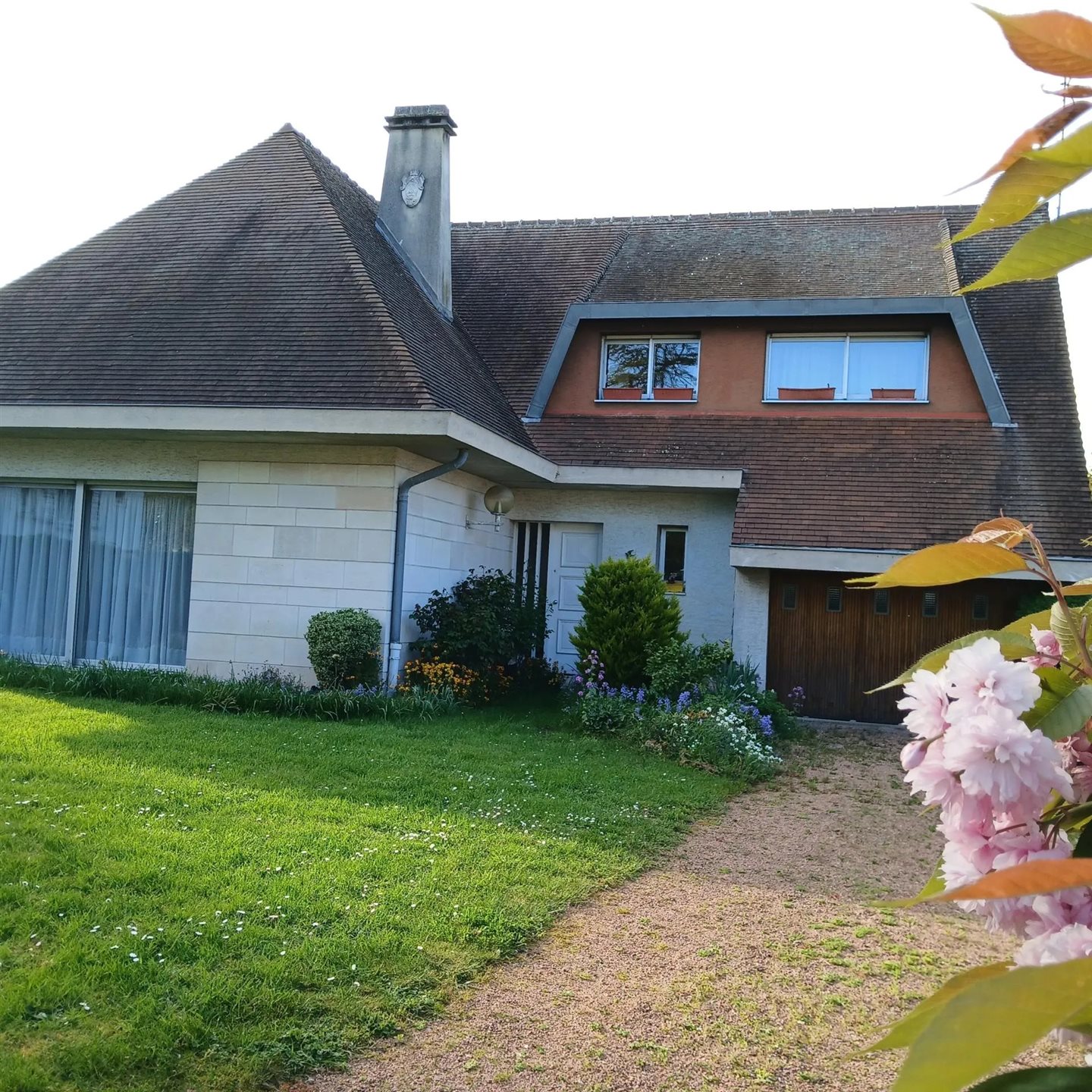 Maison à vendre, 145m², Bruyères-et-Montbérault