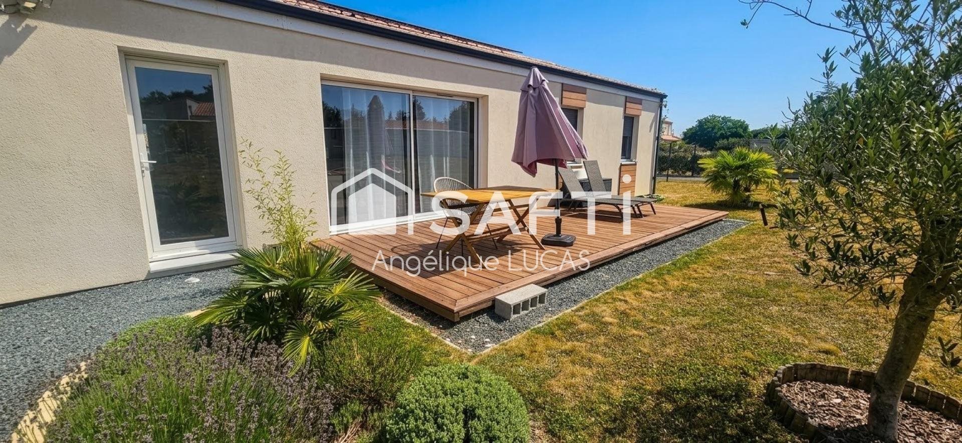 Maison à vendre, 99m², Château-Guibert