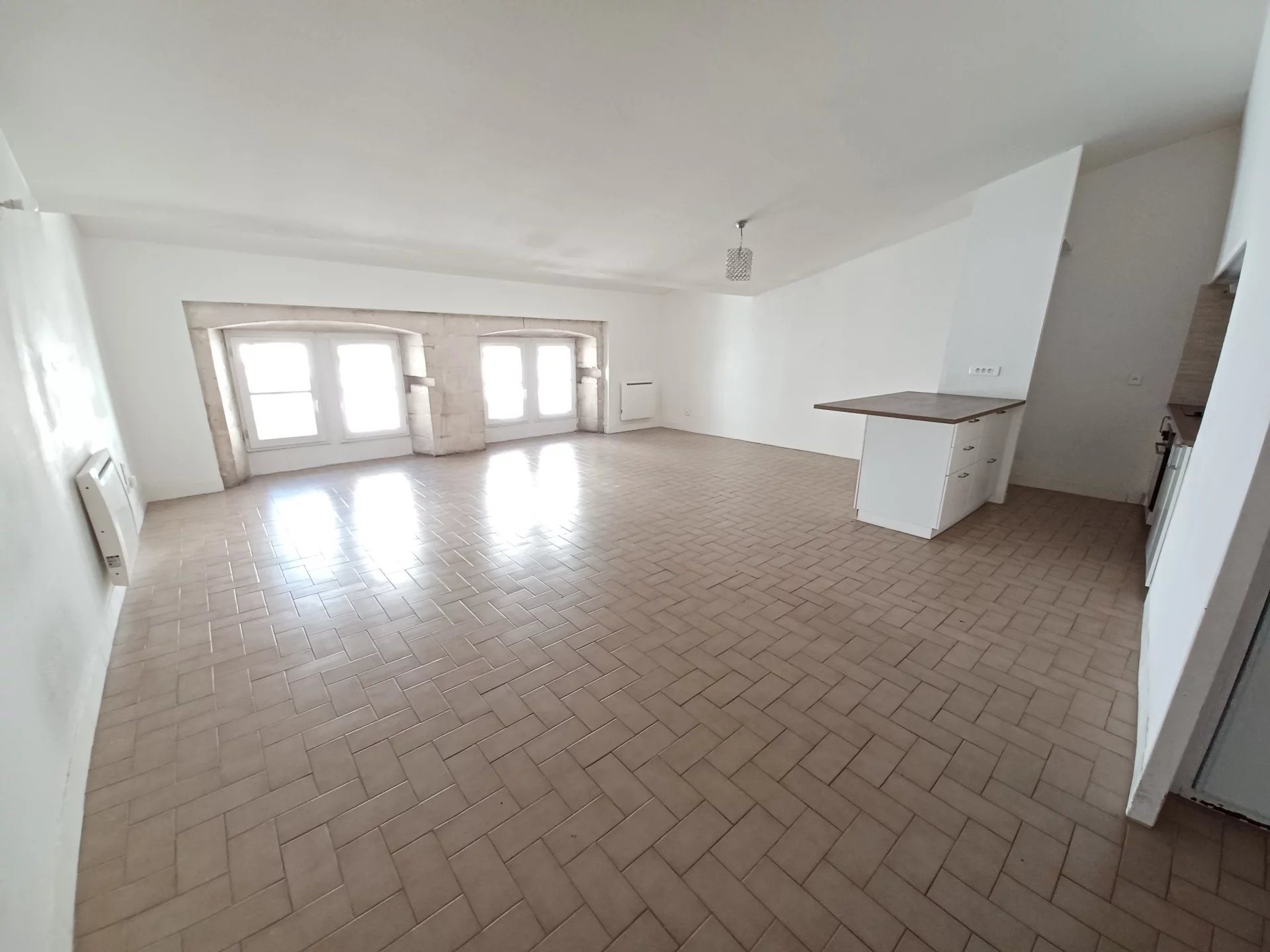 Appartement à louer, 80m², Beaucaire