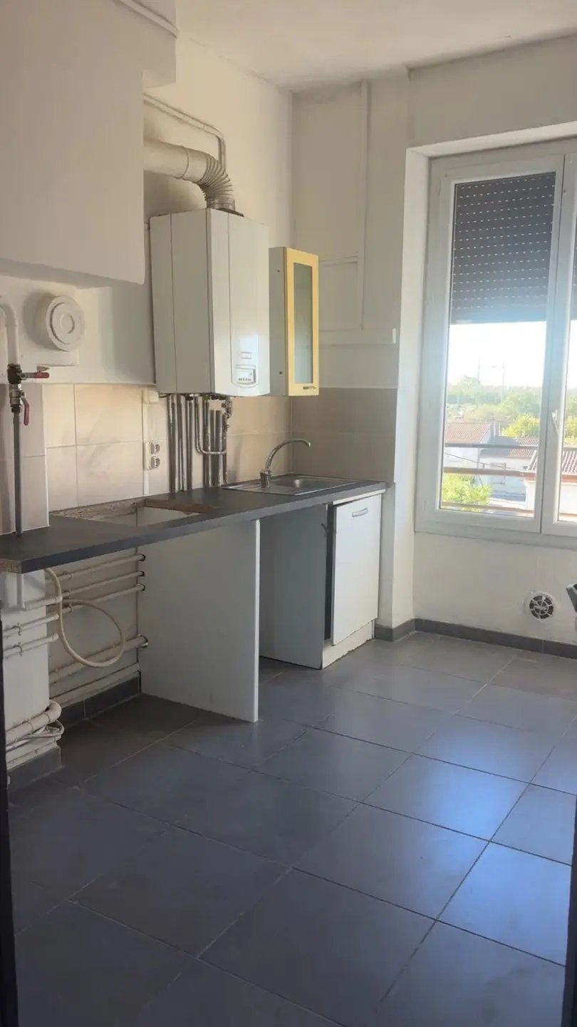 Appartement à louer, 1m², Beaucaire