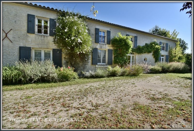 Maison à vendre, 327m², Villeneuve-la-Comtesse