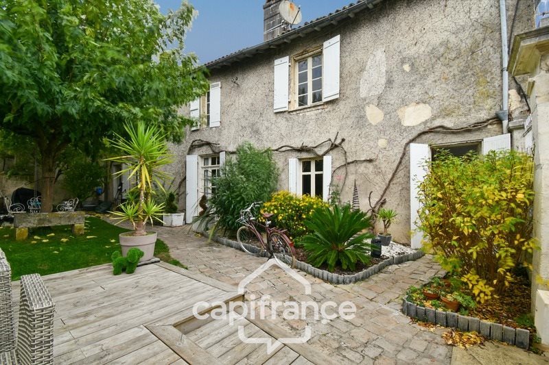 Maison à vendre, 190m², Saint-Jean-d'Angély