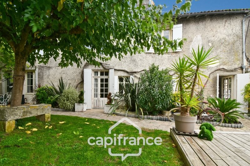 Maison à vendre, 190m², Saint-Jean-d'Angély