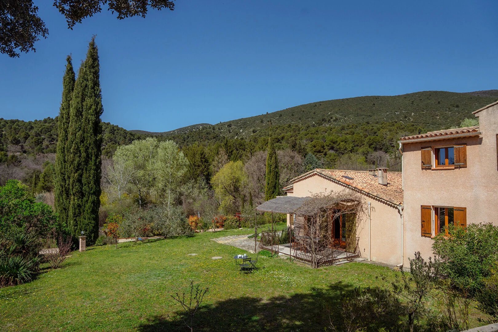 Maison à vendre, 170m², Vaugines