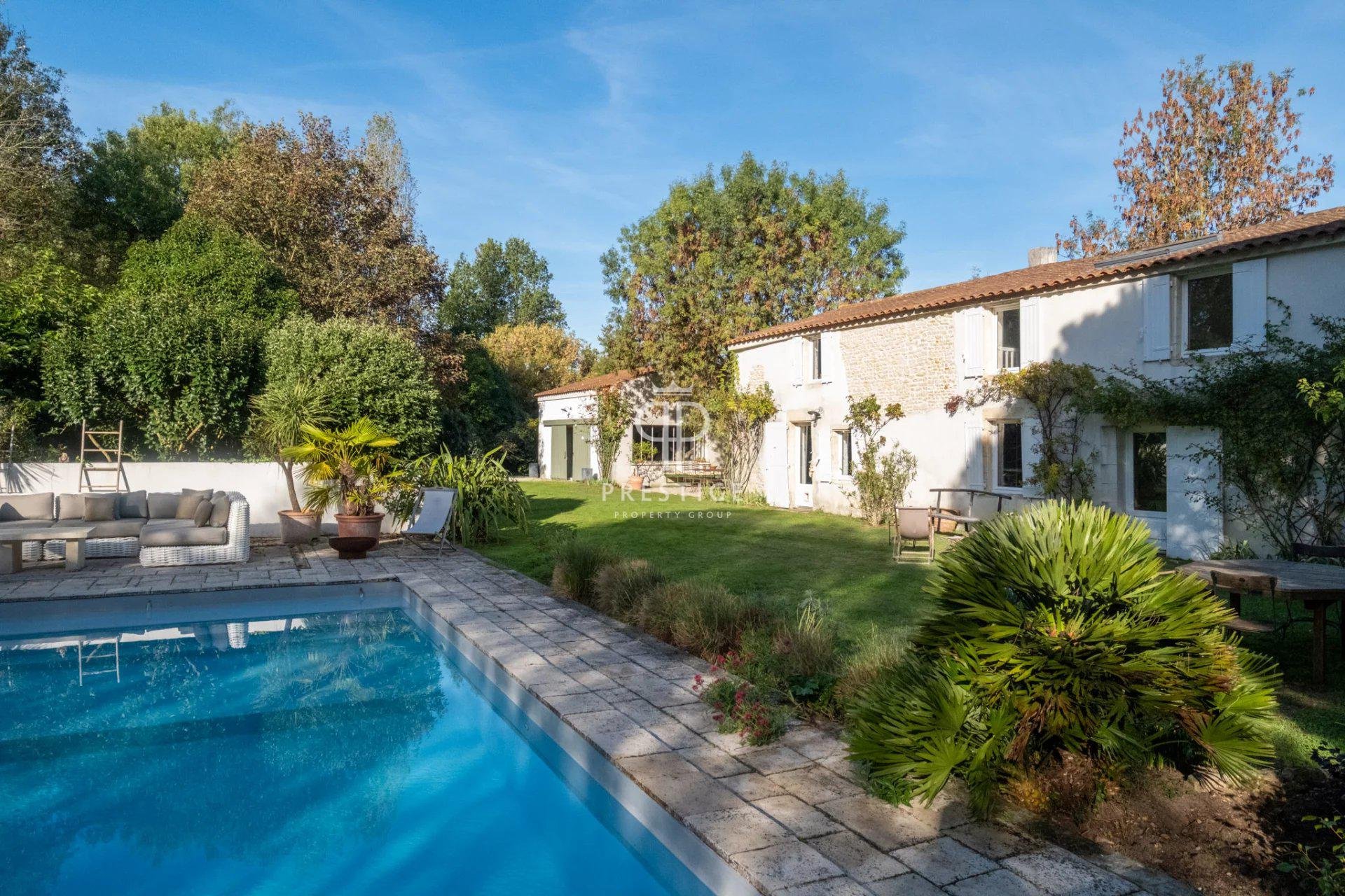 Maison à vendre, 254m², La Rochelle