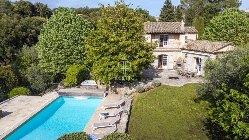 Maison à vendre, 243m², Grasse