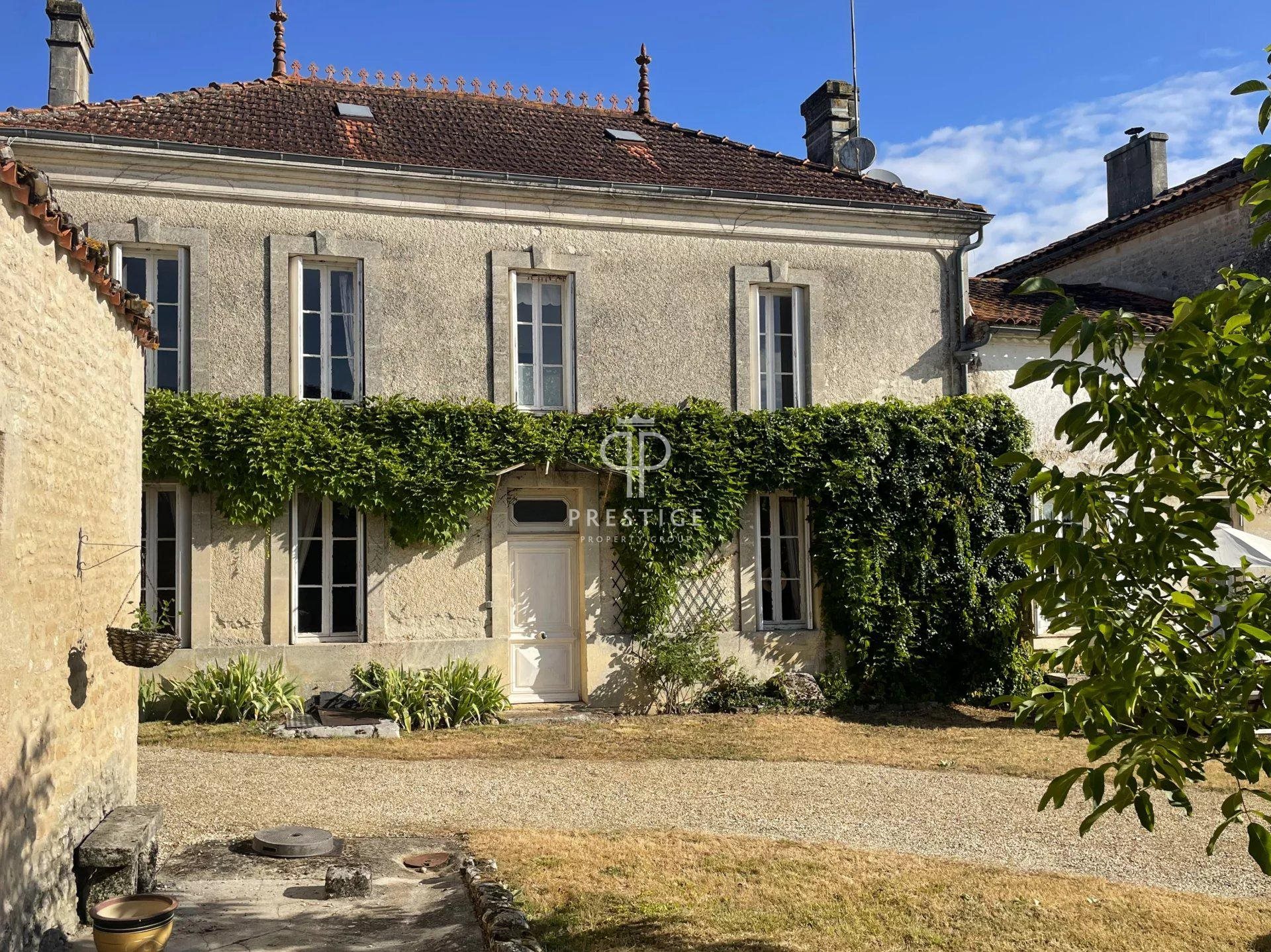 Maison à vendre, 530m², Saint-Pierre-de-Juillers