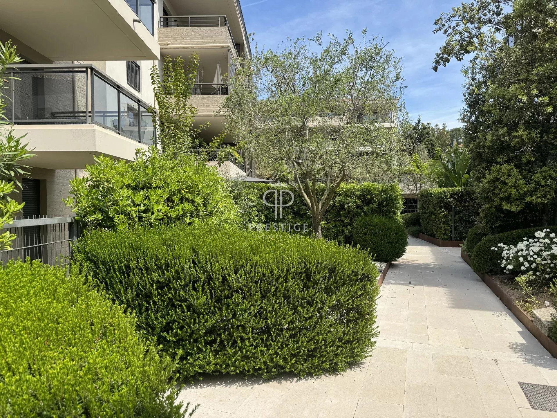 Appartement à vendre, 76m², Saint-Tropez
