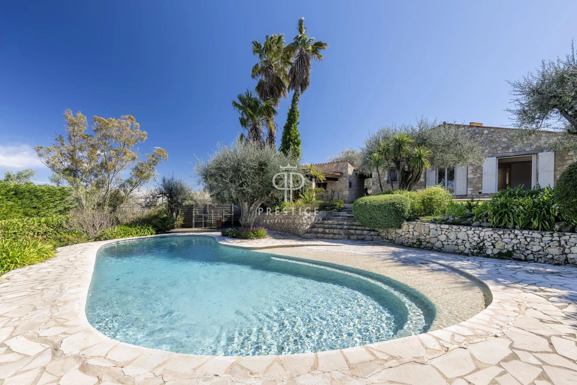 Maison à vendre, 140m², Le Rouret