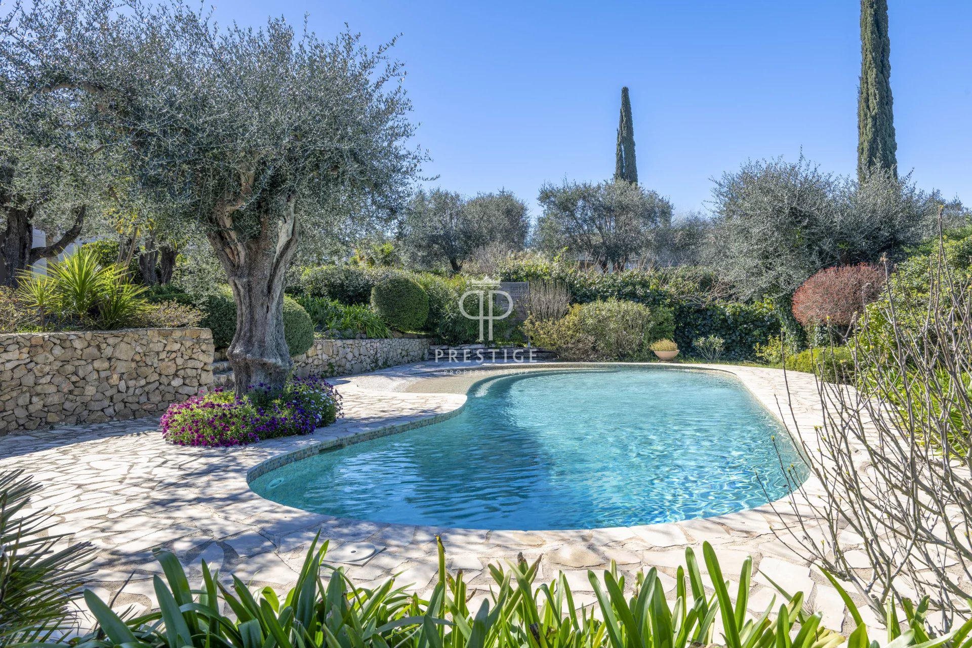 Maison à vendre, 140m², Le Rouret