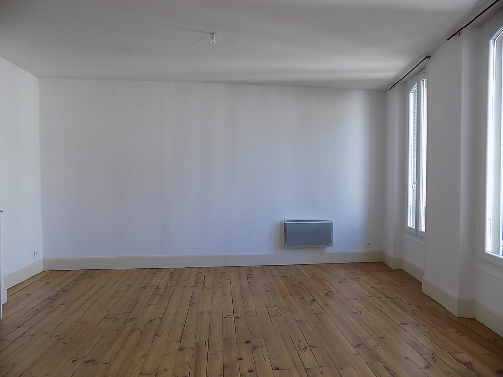 Appartement à louer, 65m², Foix