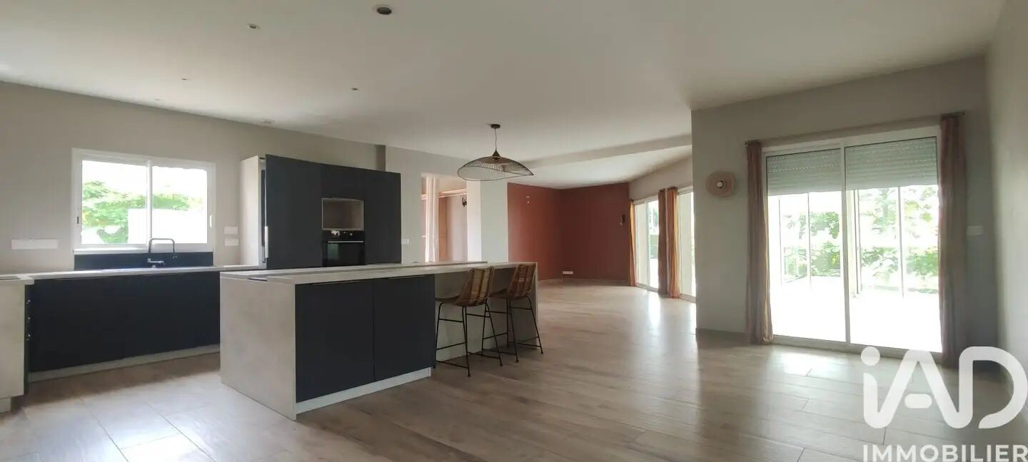 Maison à vendre, 155m², Cherveux