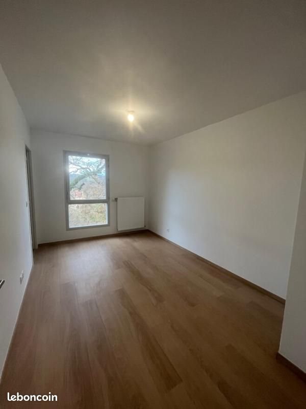 Appartement à louer, 59m², Rives