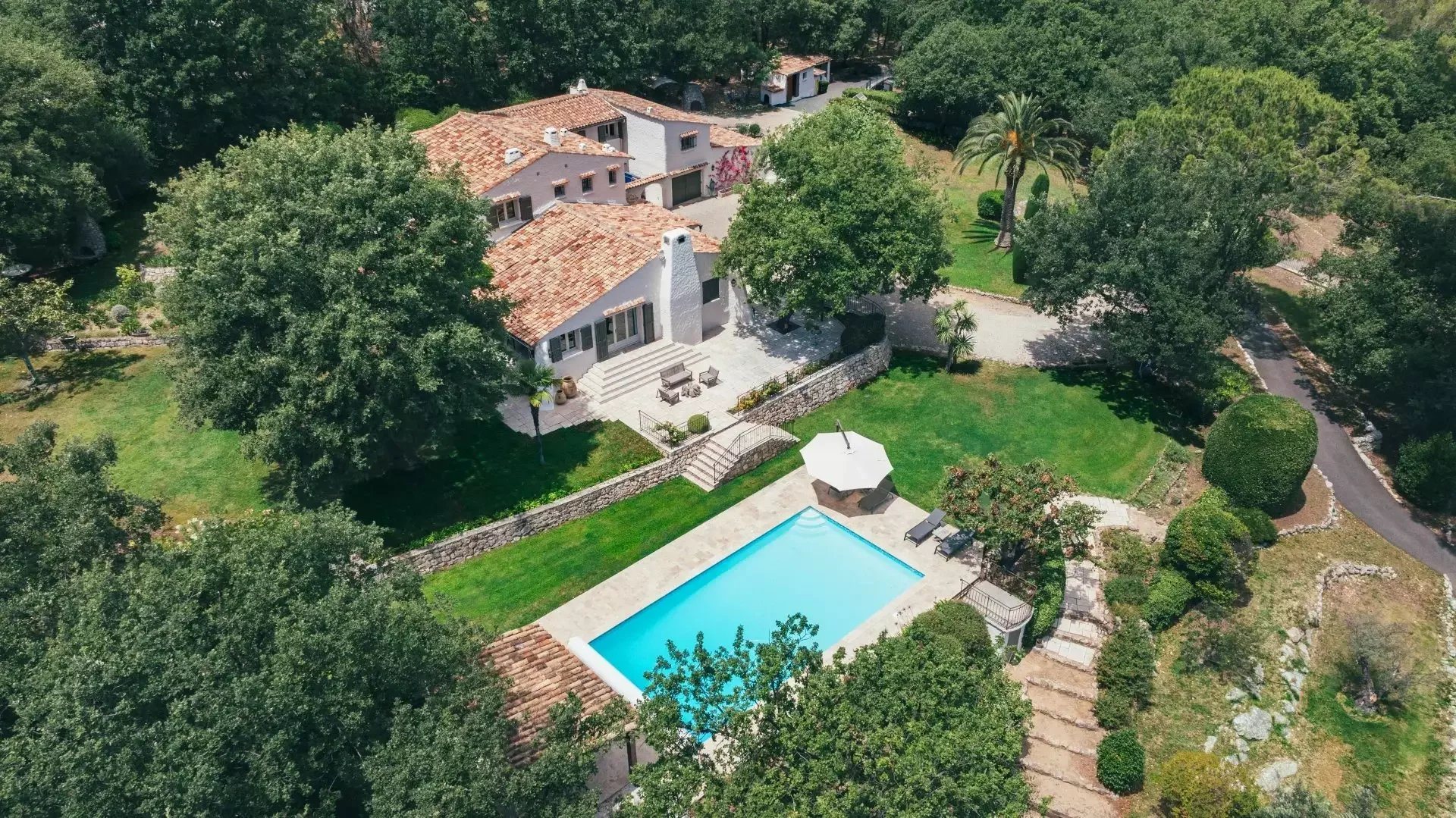 Maison à vendre, 316m², La Roquette-sur-Siagne