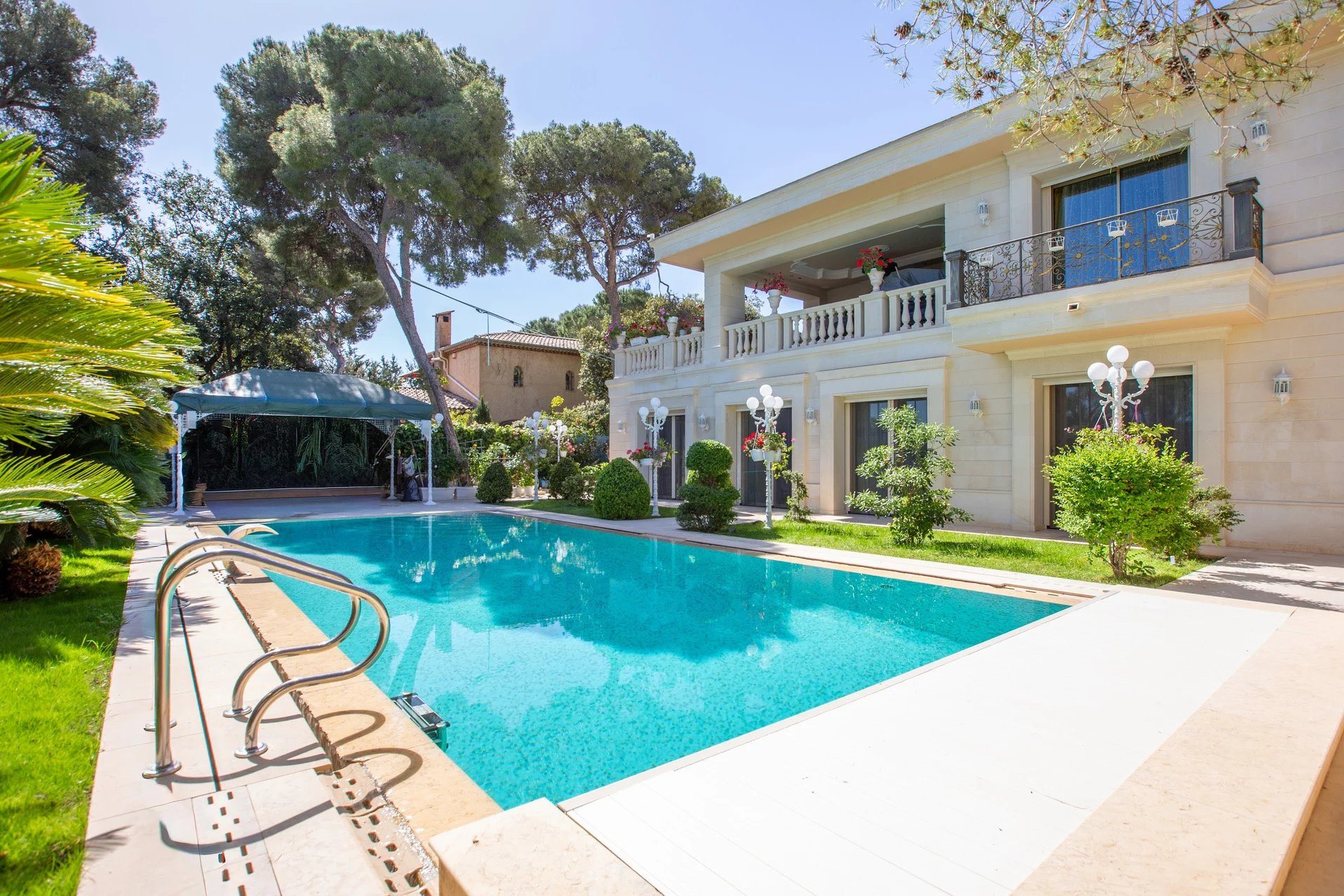 Maison à vendre, 326m², Roquebrune-Cap-Martin