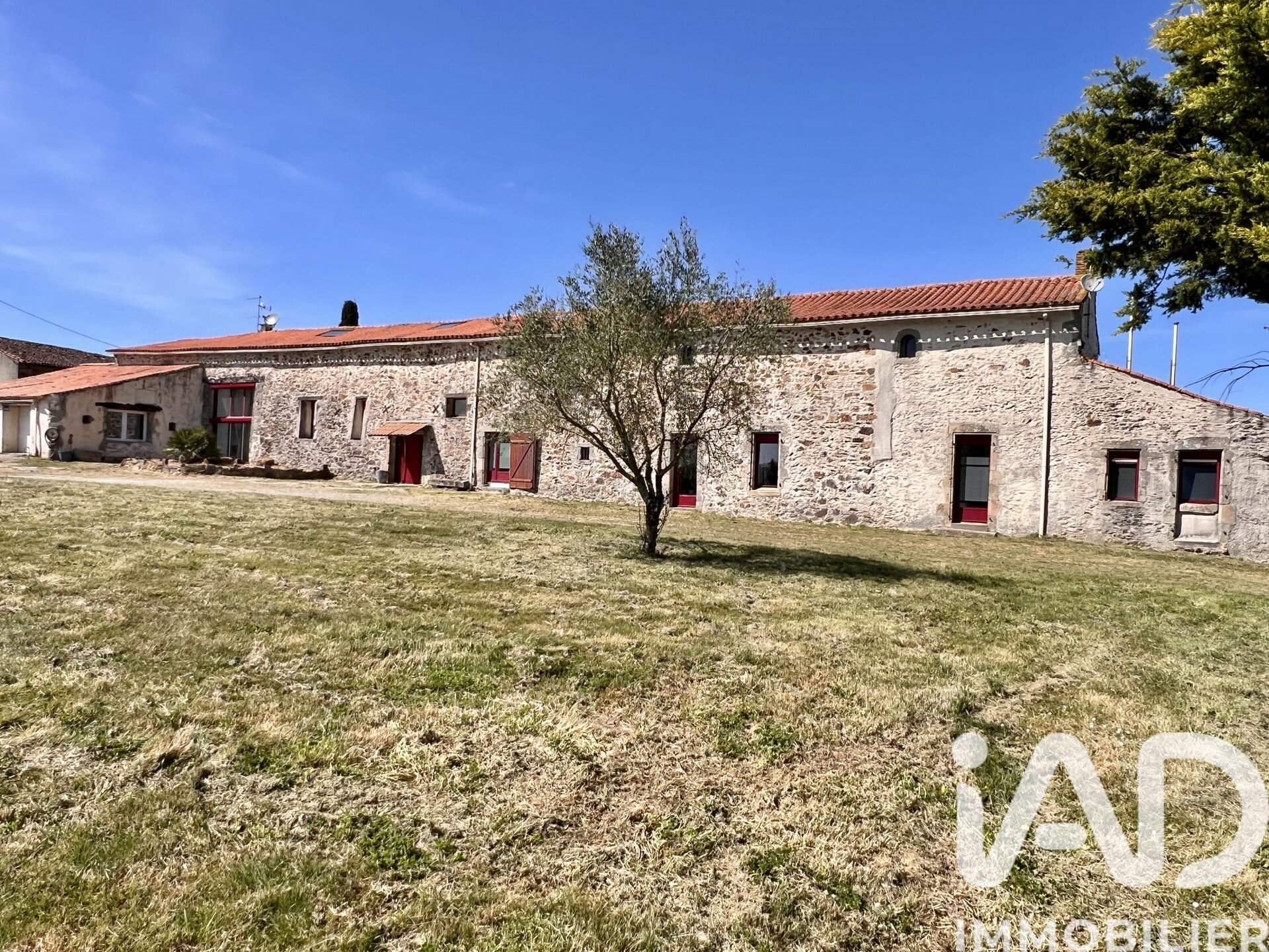 Maison à vendre, 435m², Saint-Denis-la-Chevasse