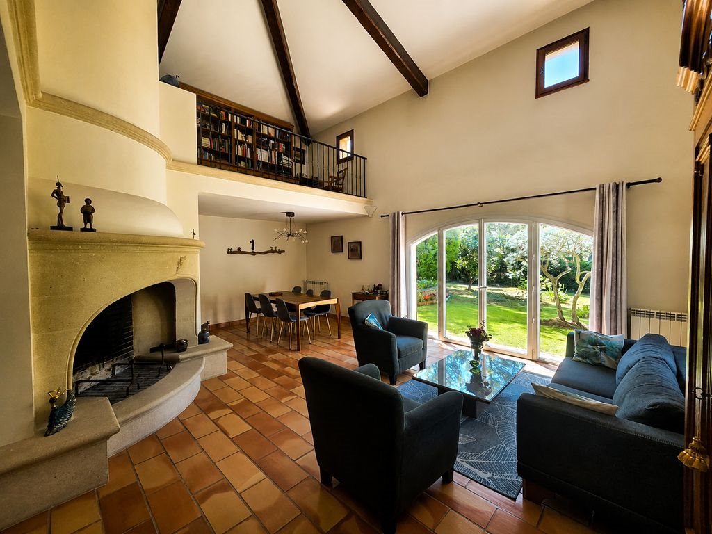 Maison à vendre, 215m², Marignane