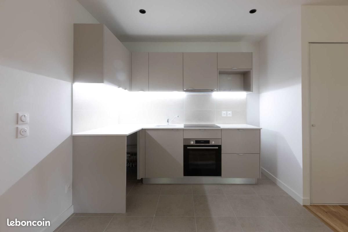 Appartement à louer, 81m², Albigny-sur-Saône