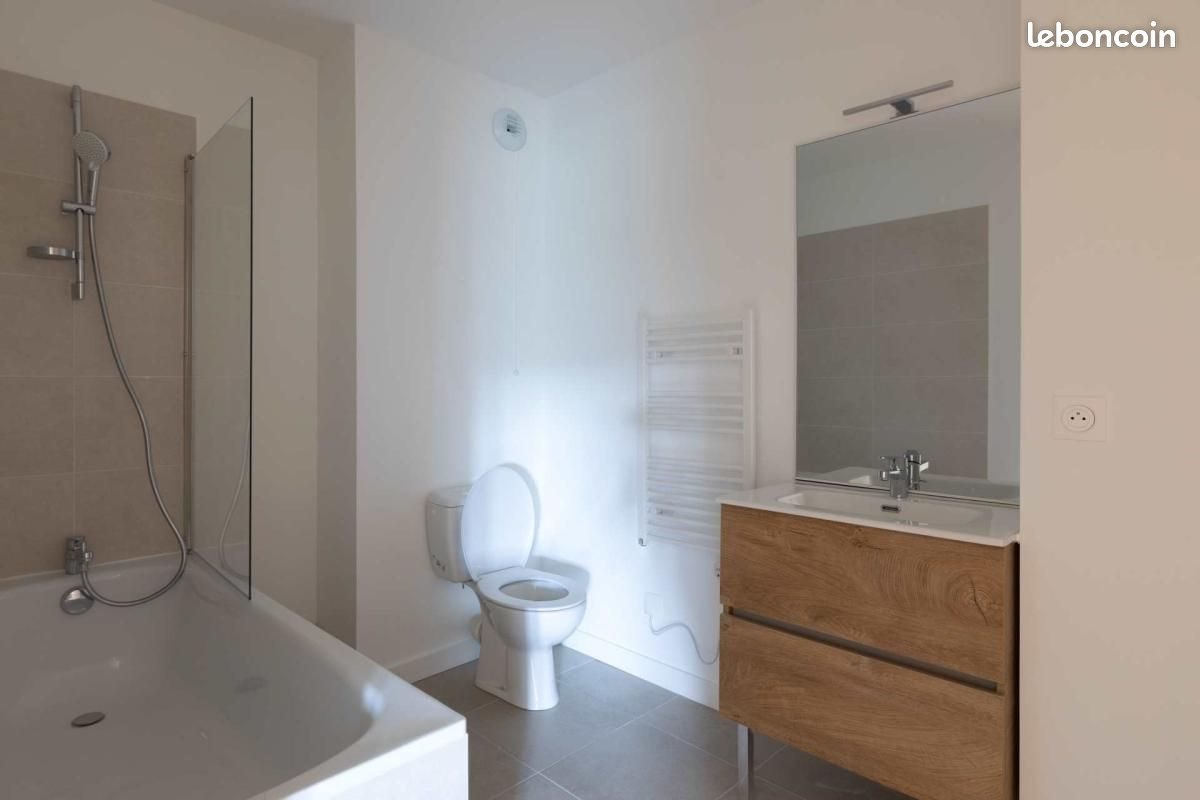 Appartement à louer, 81m², Albigny-sur-Saône