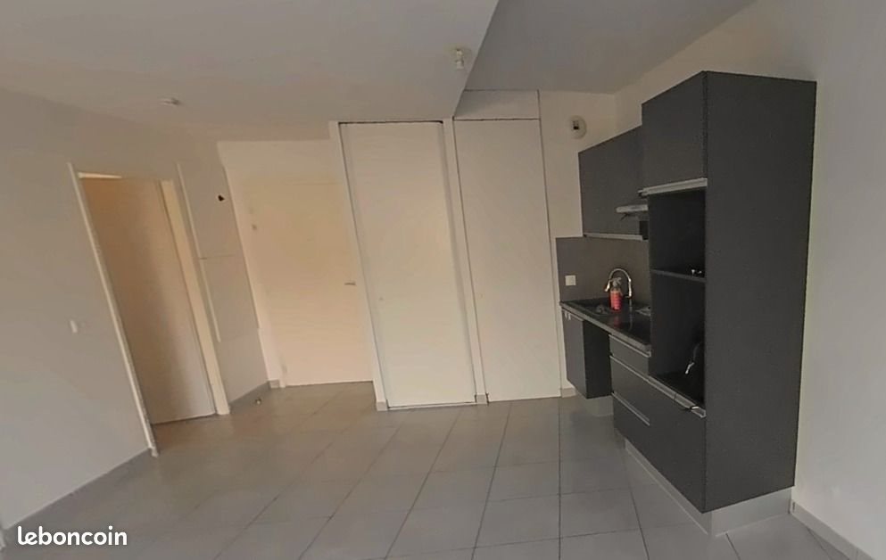 Appartement à louer, 48m², Talence