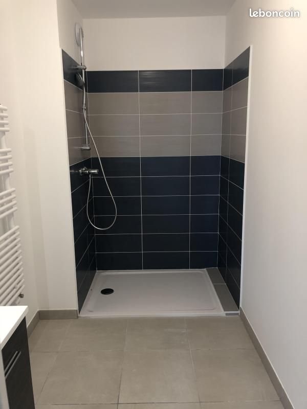 Appartement à louer, 44m², Décines-Charpieu