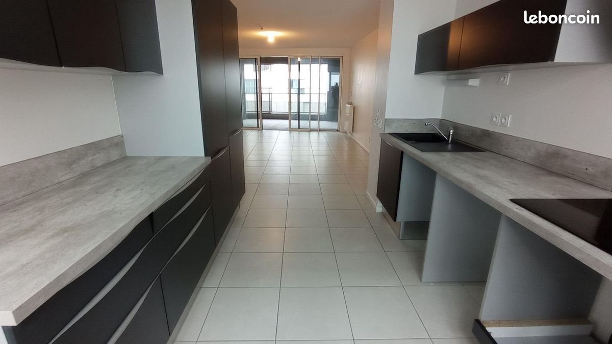 Appartement à louer, 83m², Bordeaux