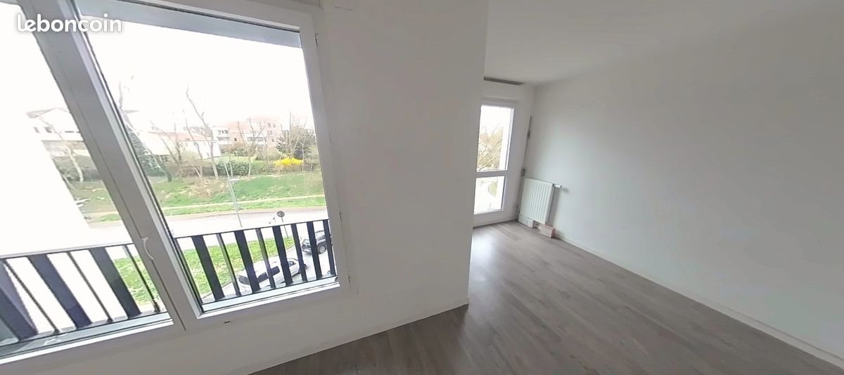 Appartement à louer, 28m², Cergy