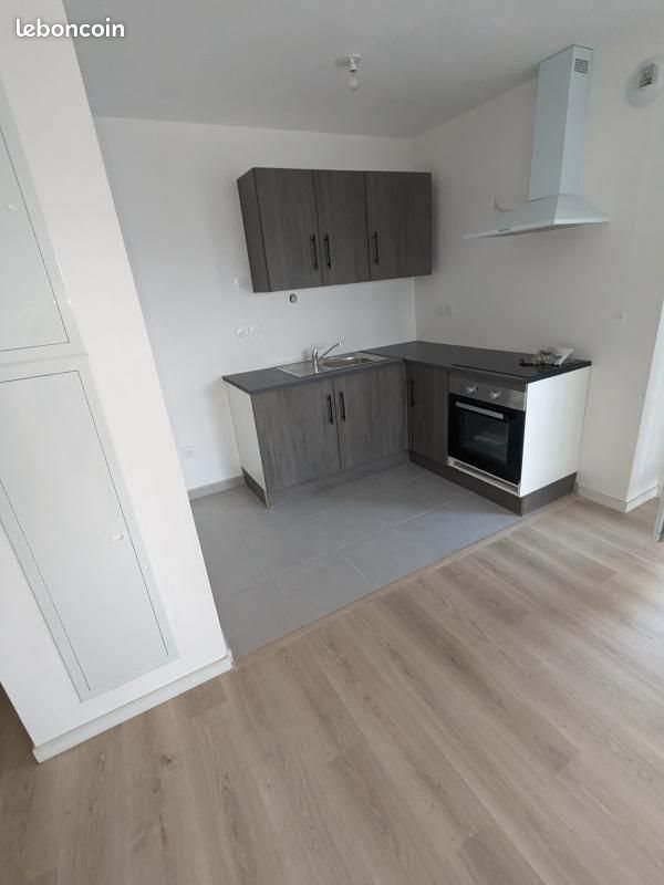 Appartement à louer, 61m², Armentières