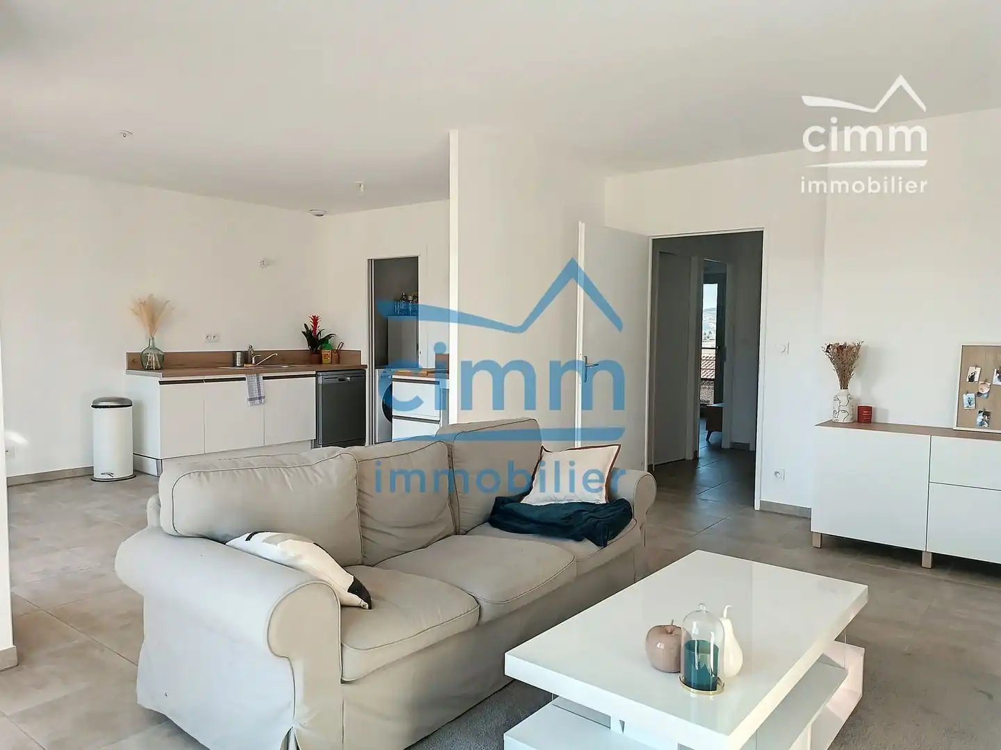 Appartement à louer, 77m², Sablet