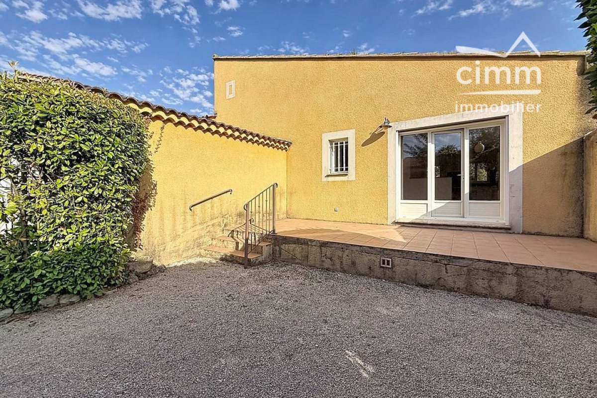 Maison à vendre, 70m², Mazan