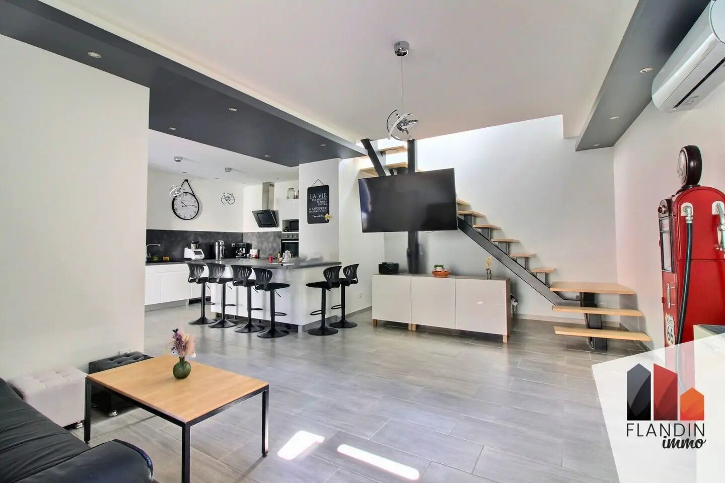 Maison à vendre, 173m², Charly