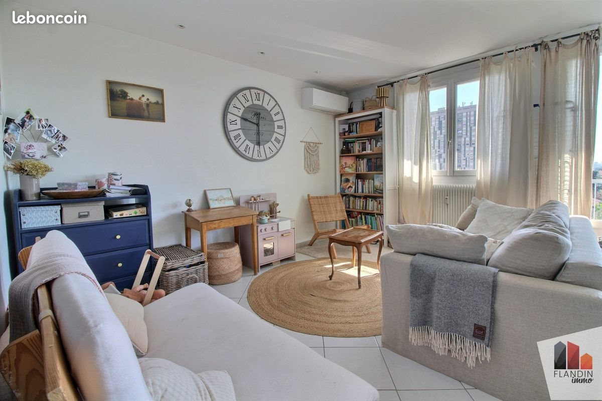 Appartement à vendre, 71m², Saint-Genis-Laval