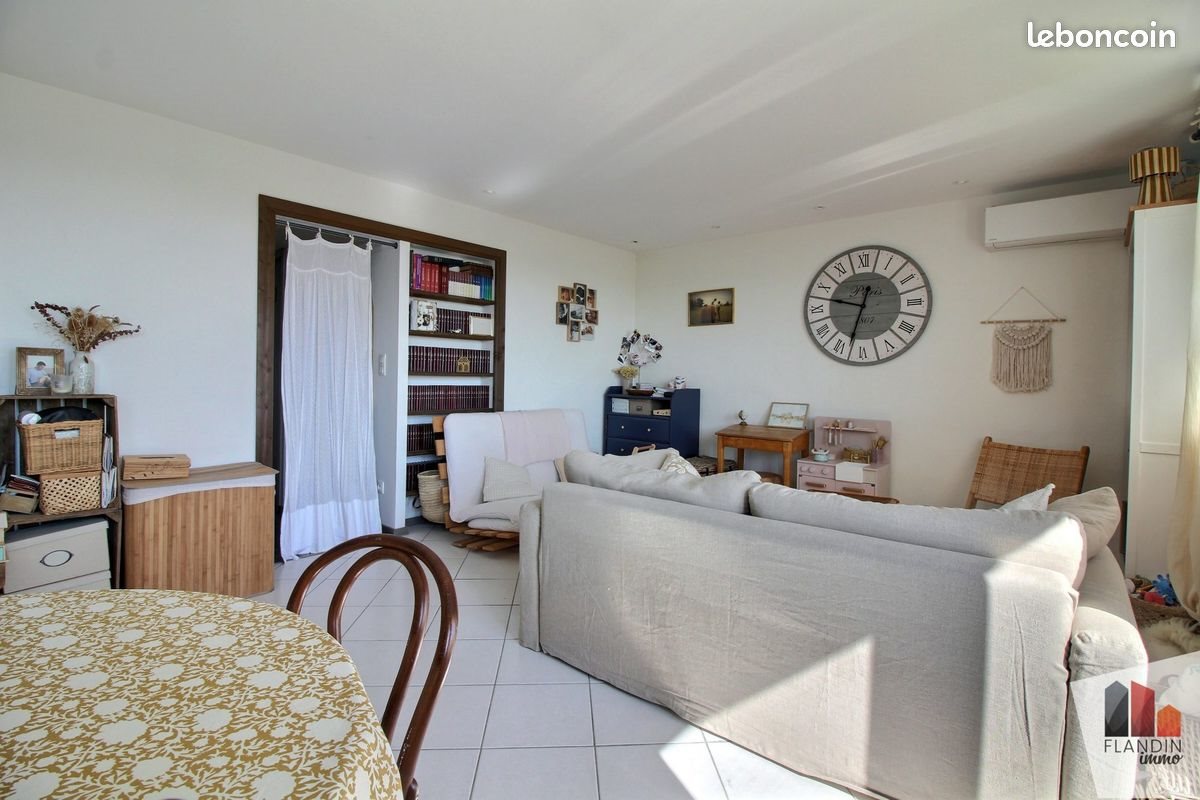 Appartement à vendre, 71m², Saint-Genis-Laval