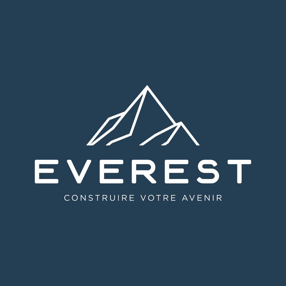 company logo : EVEREST 