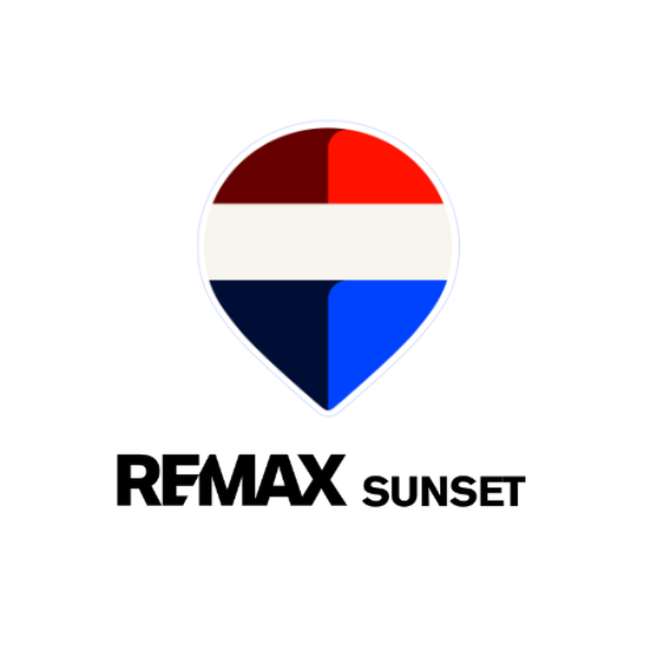 company logo : REMAX SUNSET